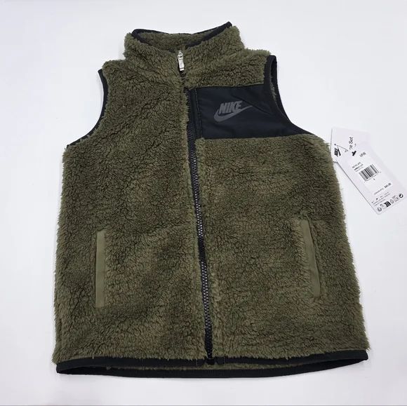 NEW Nike boys' 3-piece winter set with vest size 5 - Picture 2 of 7